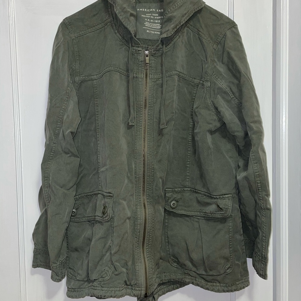 AE light jacket